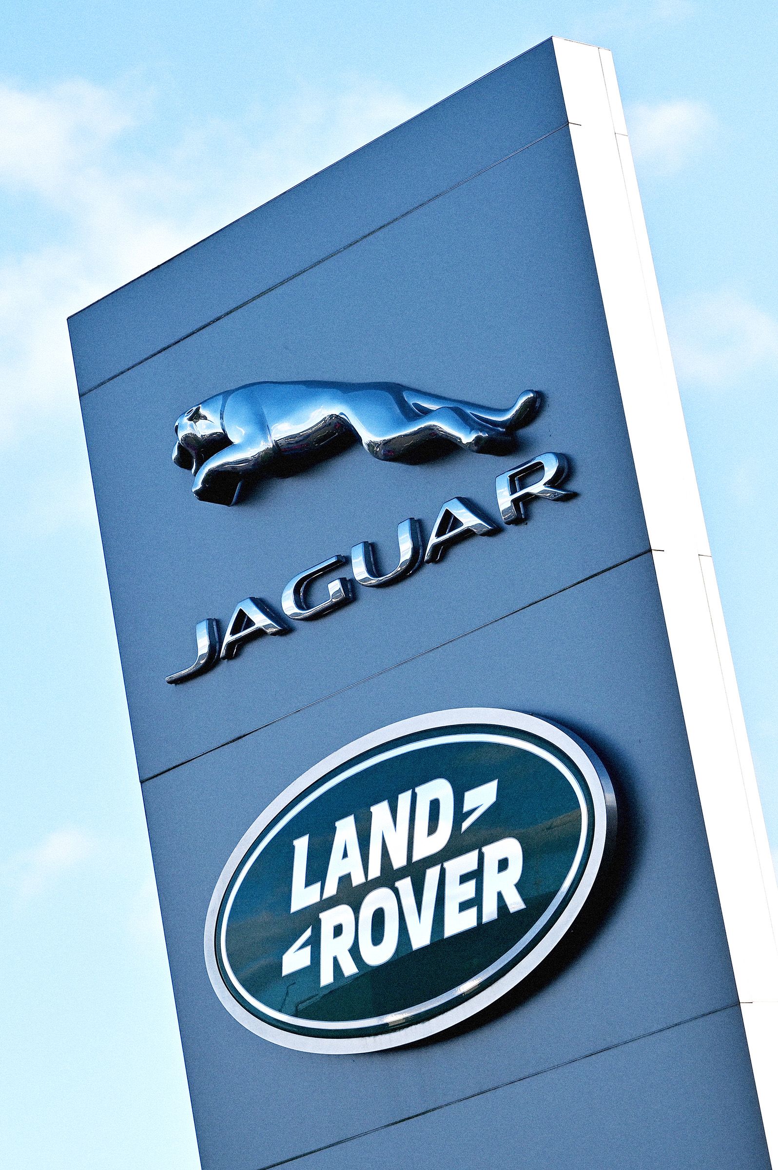 A Cyberattack on Jaguar Land Rover Is Causing a Supply Chain Disaster